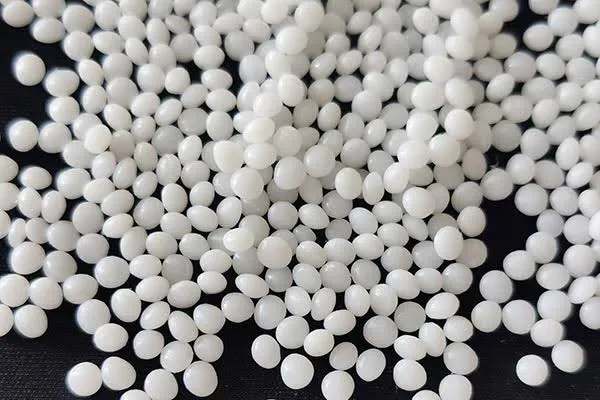 Material POM acetal berbentuk pellet untuk pembuatan komponen presisi dengan injection molding